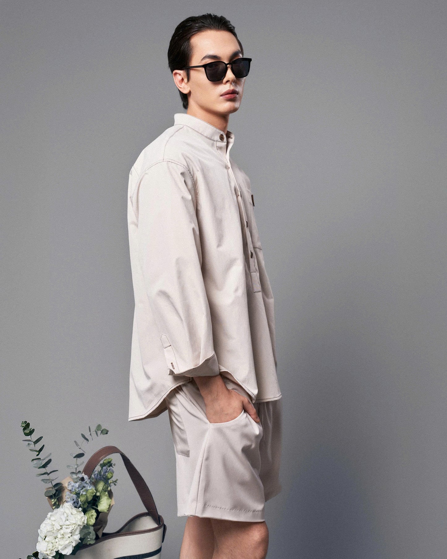 Áo sơ mi tay dài phối túi be