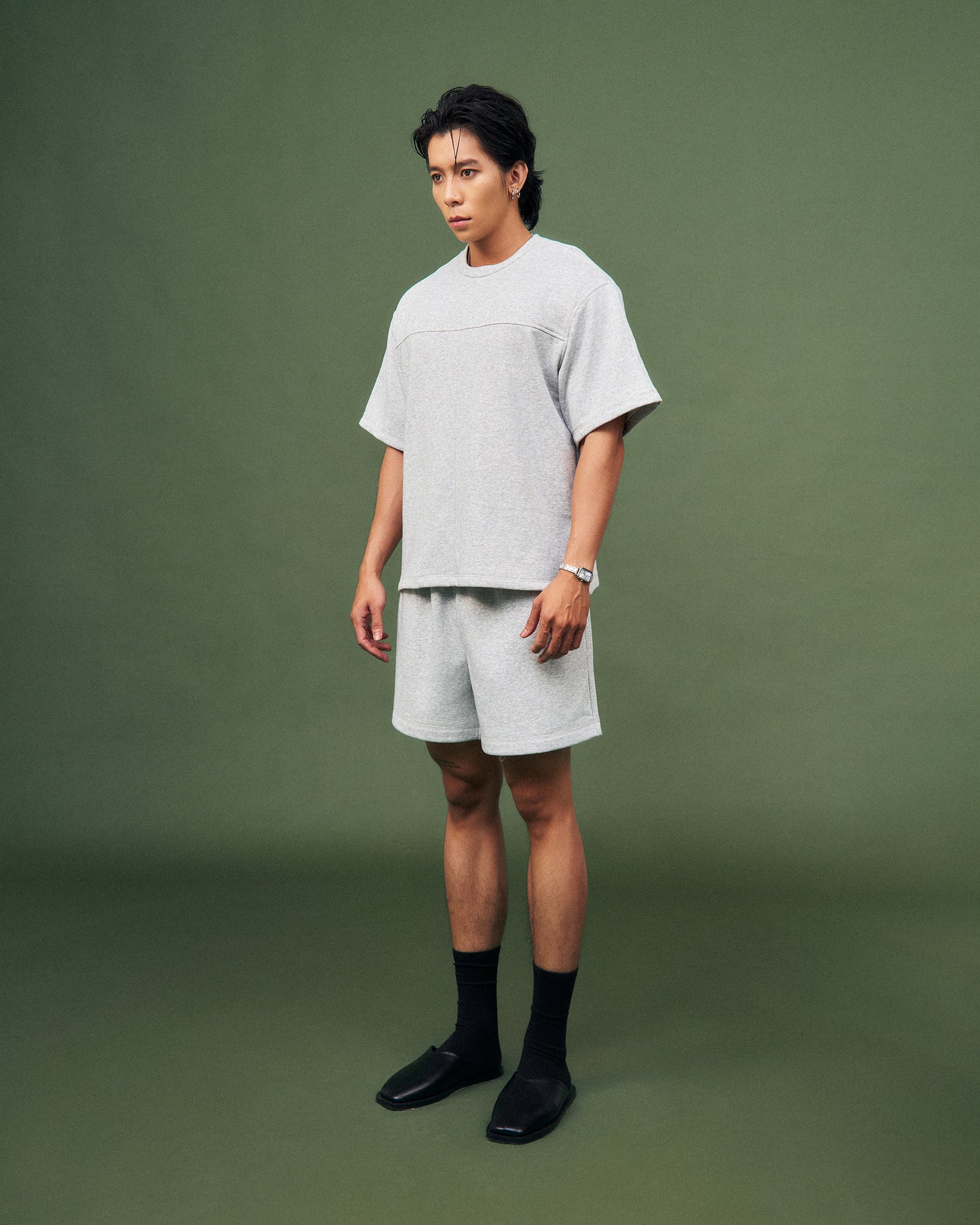 Quần shorts nỉ thun xám