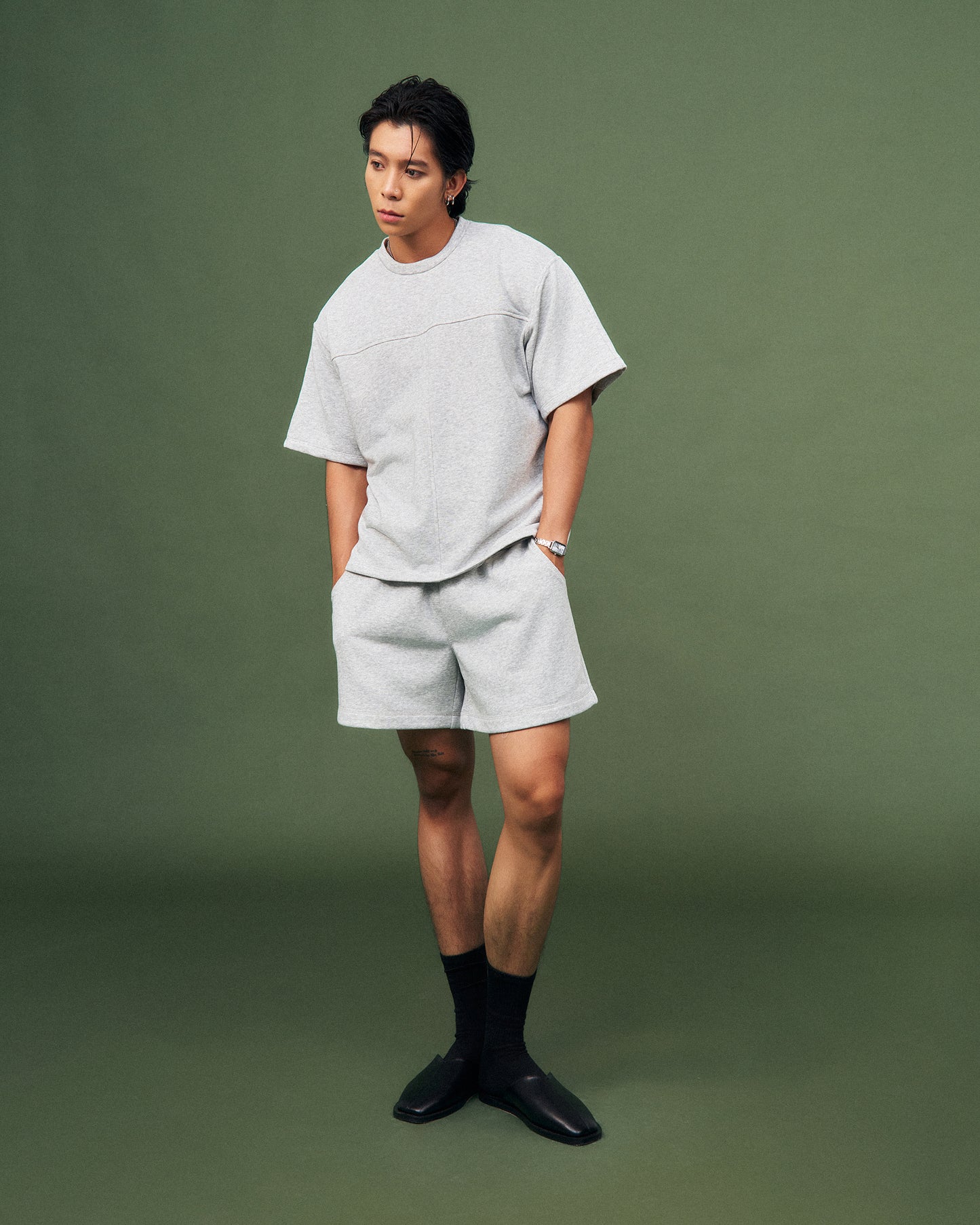 Quần shorts nỉ thun xám