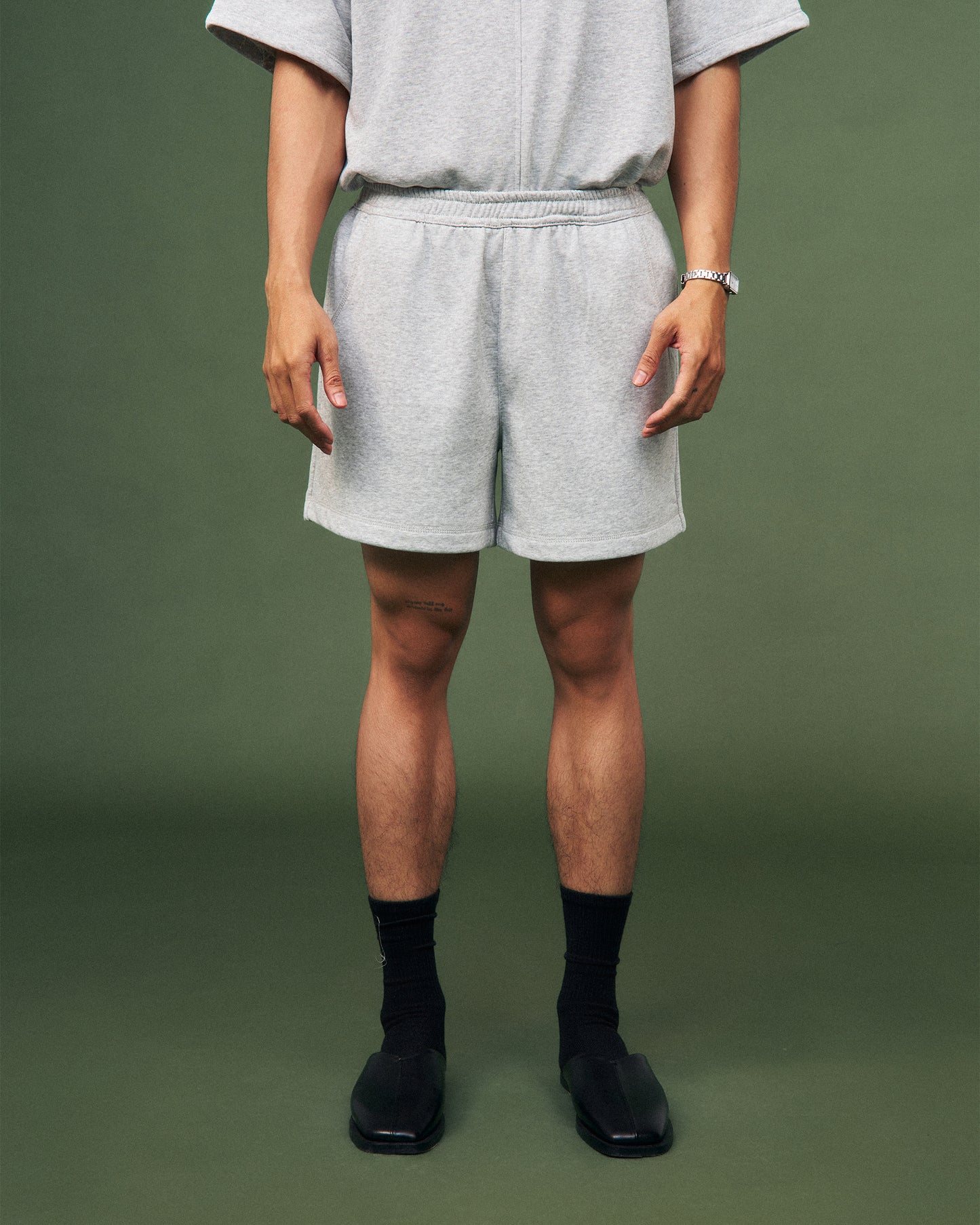 Quần shorts nỉ thun xám