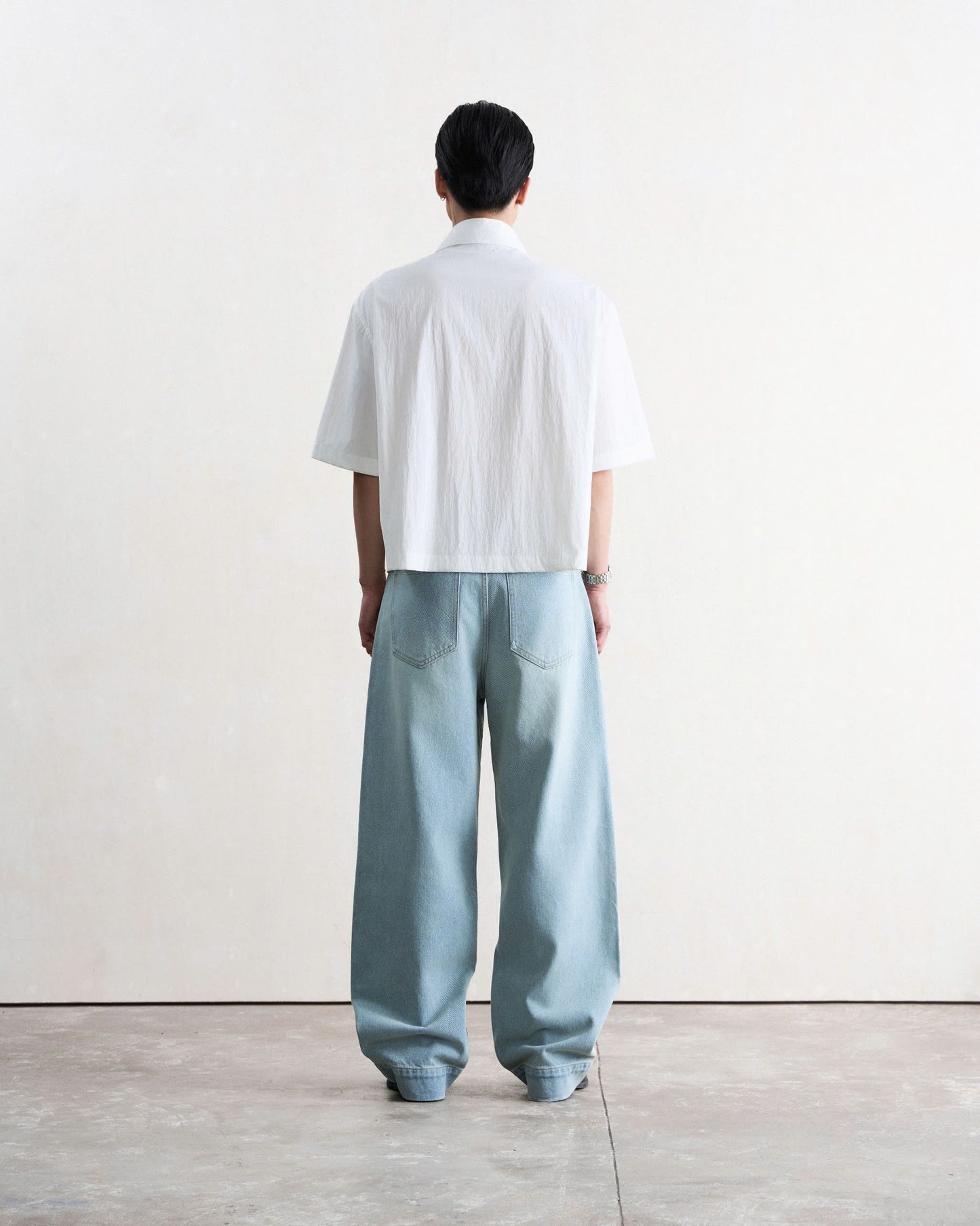 Quần jeans nam dài ống rộng