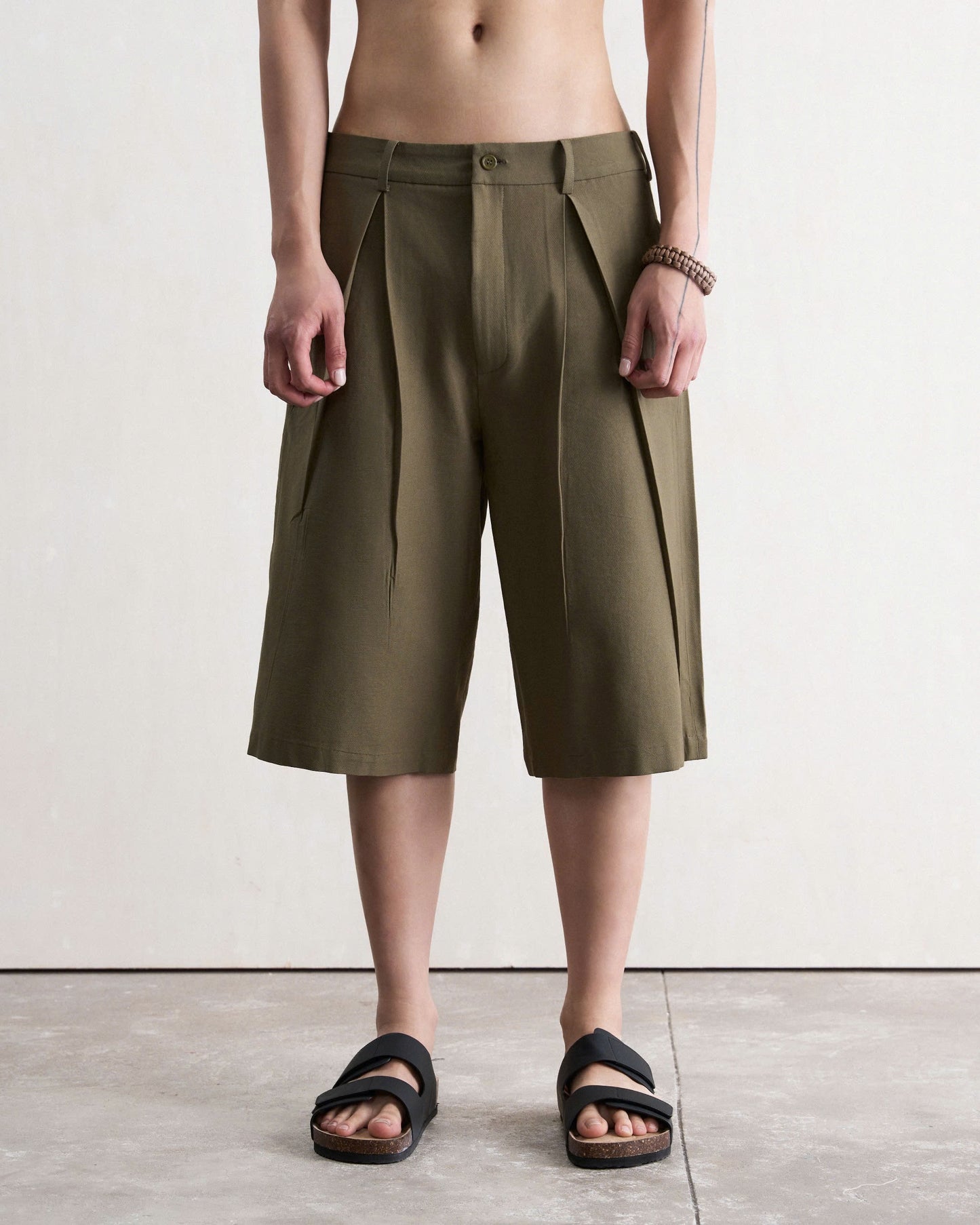 Quần short nam lửng xanh rêu
