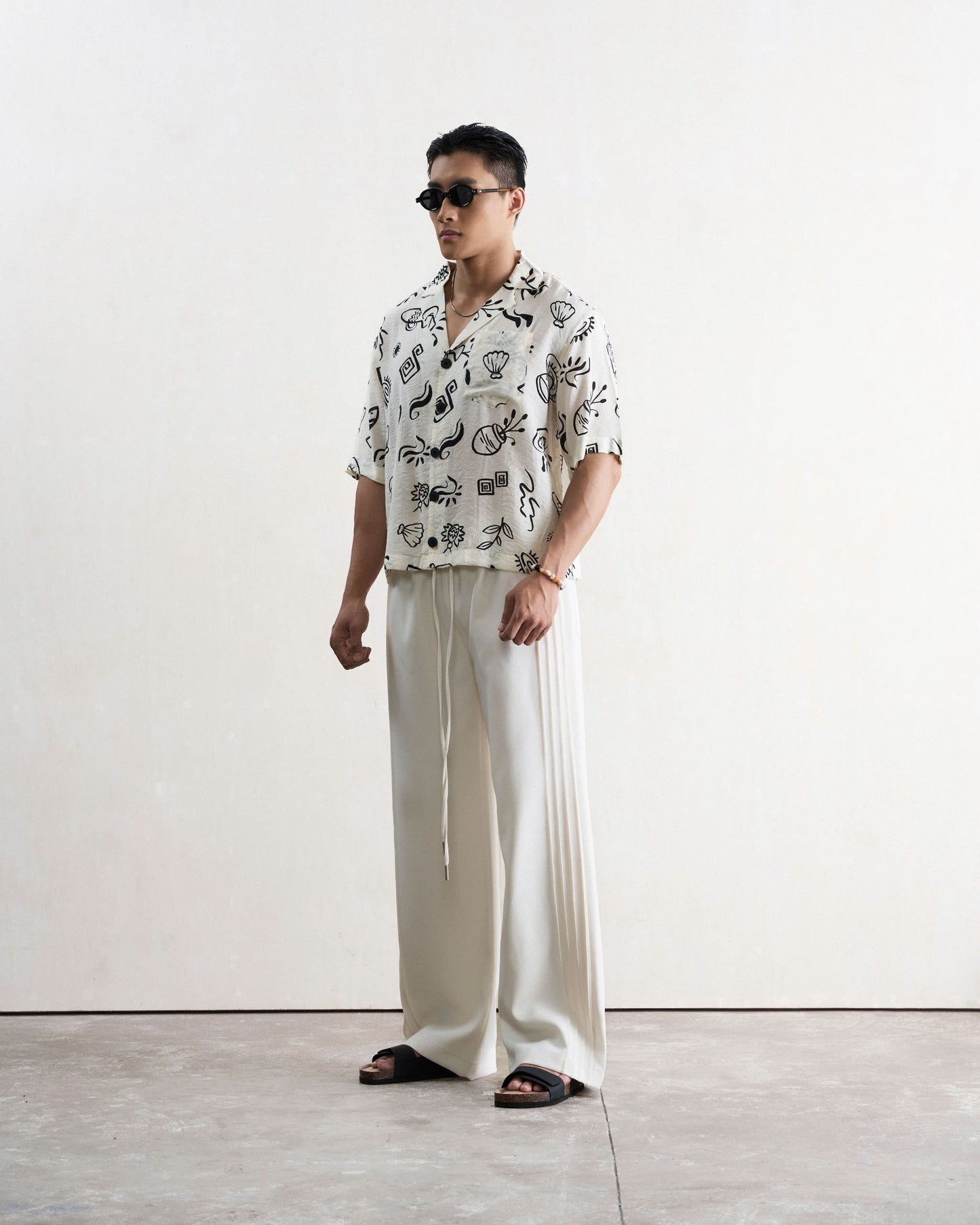 Quần dài nam lưng thun ống rộng