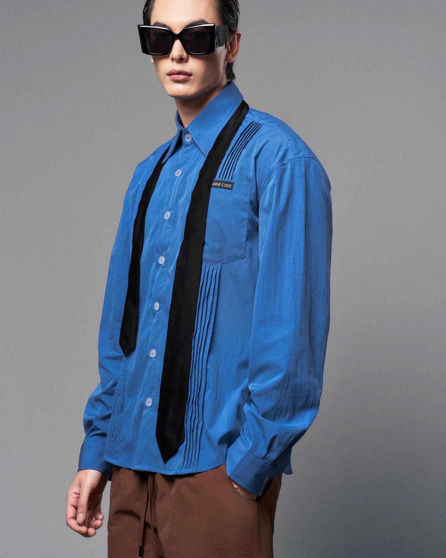 Áo sơ mi tay dài xếp li xanh