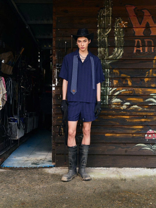 Quần shorts xanh navy lưng chun