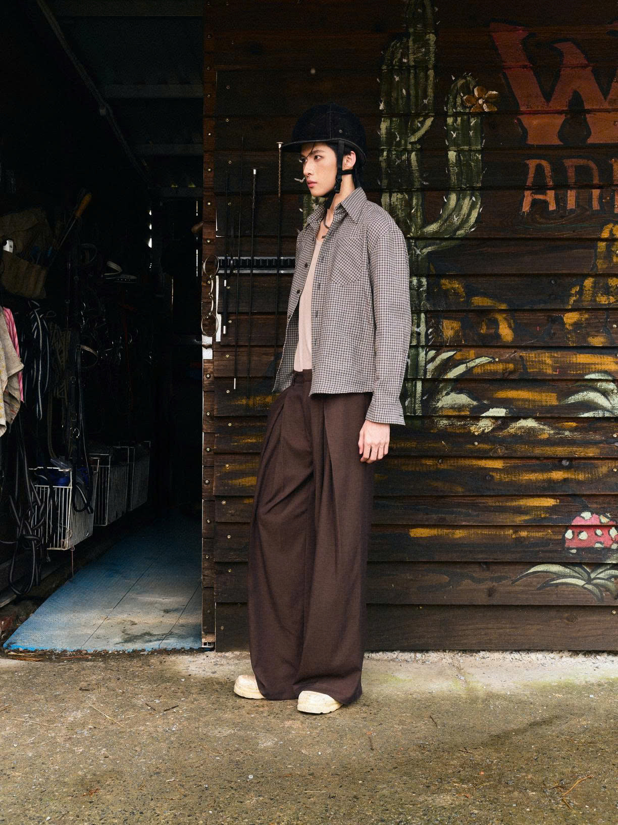 Quần tây ống suông nâu