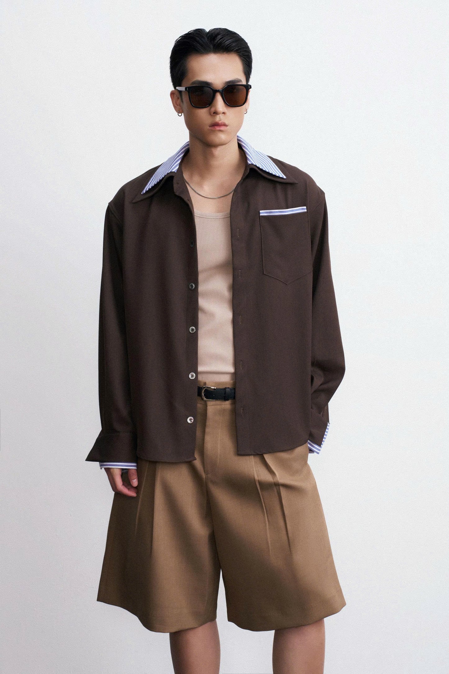 Quần short dáng lửng xếp ly nâu - Oshi shorts