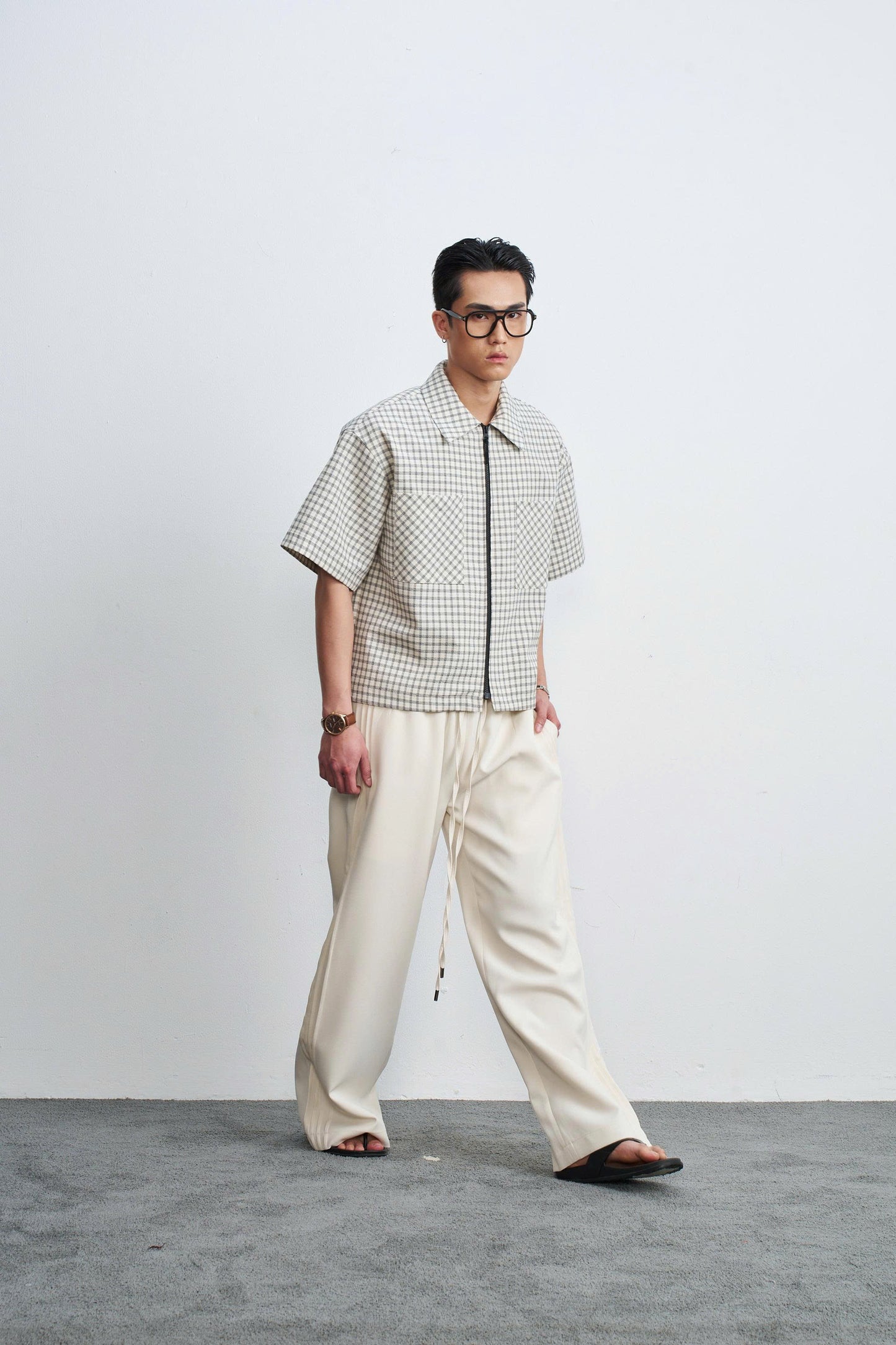 Áo sơmi tay ngắn phối zip caro trắng - Kun Caro Top